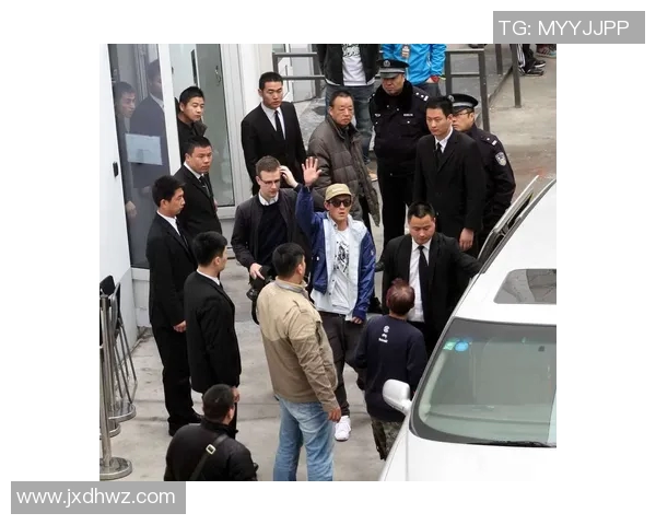 中国足球明星保镖揭秘背后的故事与荣耀之路